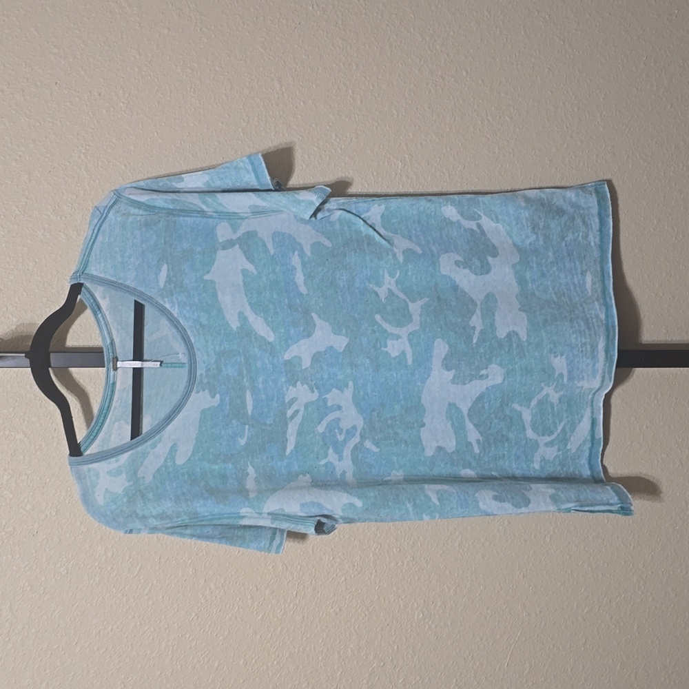 Free People Blue and White Camo Short Sleeve Tee